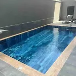 Rose 5 Apartman *