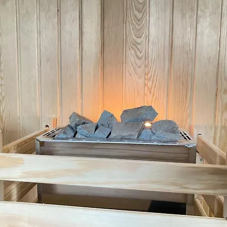 Rose 5 アパート *